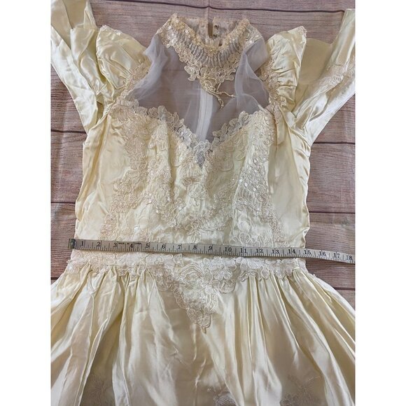 Unbranded Vintage Chapagne Embellished. Wedding Dress - Medium - Picture 12 of 17